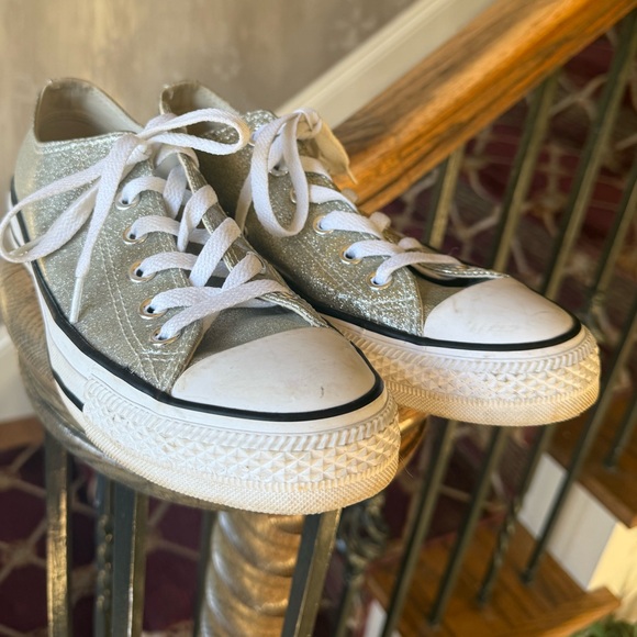 Chuck Taylor converse All-Stars sparkle party low top  very good condition 8.5 - Picture 3 of 13